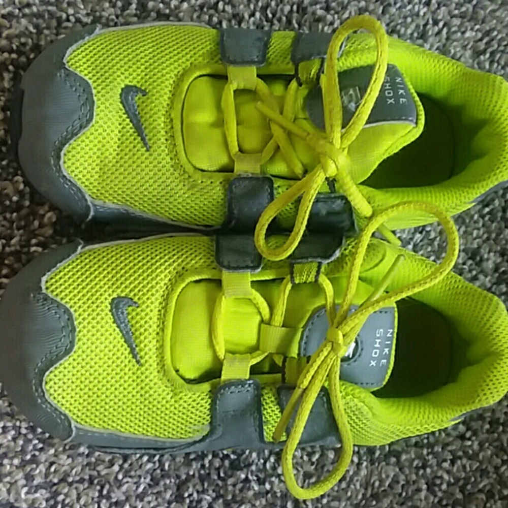 Nike Shox Yellow Gray Boy  Toddler Size 10